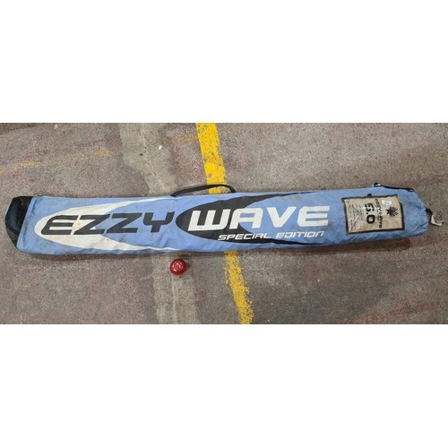 482 - An Ezzy Wave Special Edition 5.0 wind surfing sail. Expensive to buy new. New Edition of this sale €... 