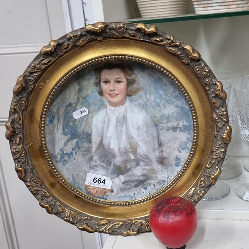 664 - A wonderful limited edition hanging wall plate commemorating Princess Grace. From an original painti... 