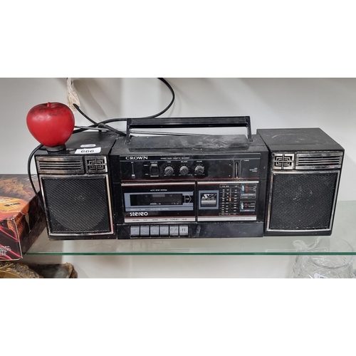 666 - A super retro Crown Stereo tape player/radio.