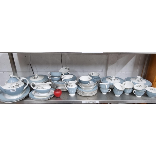 706 - Star lot : A fantastic large 62 piece Royal Doulton china dinner service with tea set. In the Rose E... 