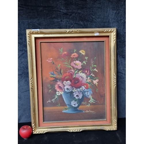 744 - Star lot : A charming vintage original oil on canvas painting featuring a beautiful flower arrangeme... 