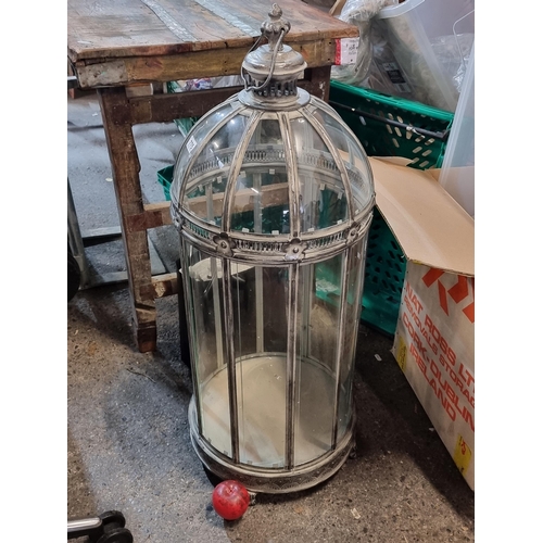 775 - A magnificent very large high quality metal lantern with glass paneling. Gives a wonderful effect wh... 