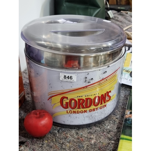 846 - A very cool vintage Gordon's Gin ice bucket with removable metal insert and drainage holes to base.