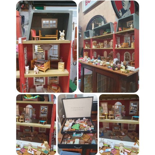 474 - Star Lot : A large lovely dolls house and a box full of highly collectable furniture and figures. Re... 