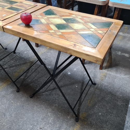 1003 - A chic fold out breakfast table with a fabulous stained top in a geometric pattern in shades of gree... 