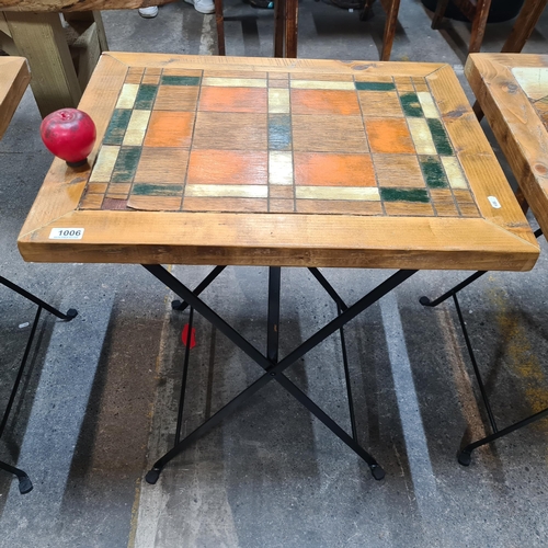 1006 - A chic fold out breakfast table with a fabulous stained top in a geometric pattern in shades of gree... 