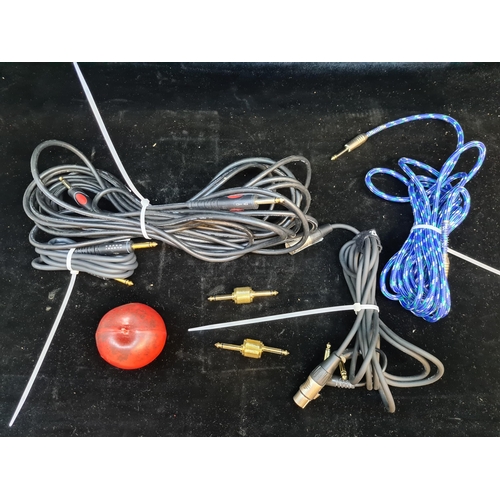 171 - Four amplifier cables including examples for guitars. Comes with two plugs. Some extra Long cables a... 