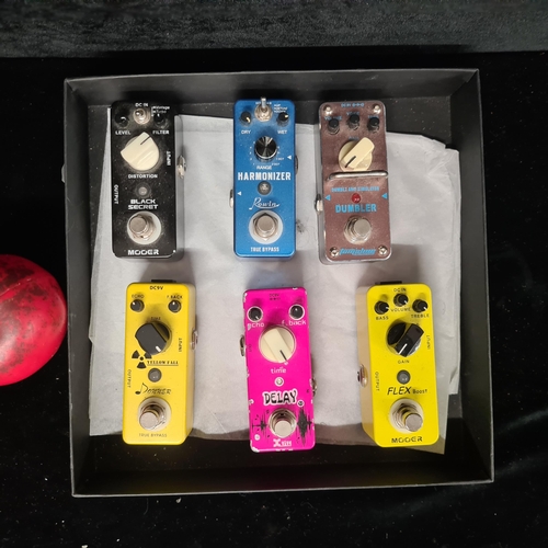 268 - Six micro effects pedals from brands such as Mooer, Donner, Tomsline and Xvive.