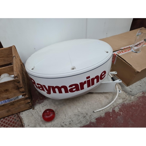 316 - Star Lot: A Raymarine RD218 2kW 18