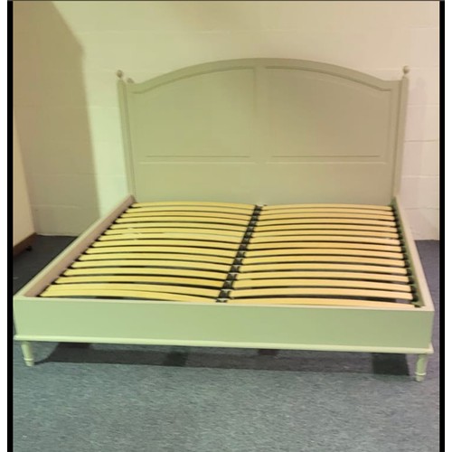 617 - Star Lot: A Super King size memory foam mattress in new condition (175cm x L200cm) accompanied by a ... 