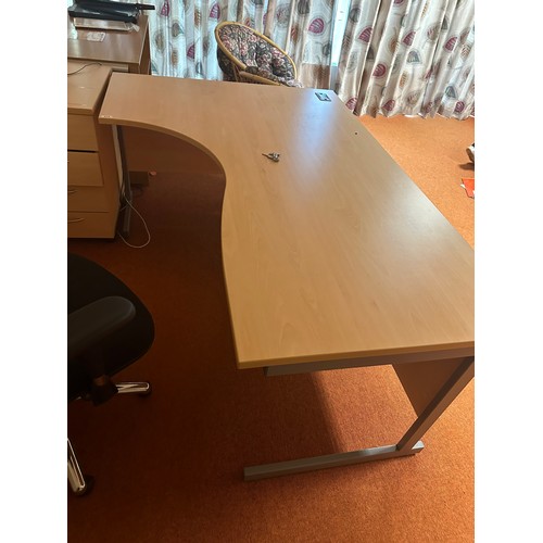 415 - A good 1600mm Radial desk with 2 covered cable grommets and a a matching 3 drawer locker with origin... 