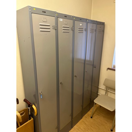 431 - Five full length Lockers in good condition with keys.
There is only two opportunities to collect fro... 