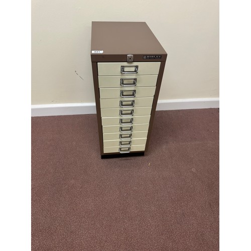 441 - A good Bisley 10 drawer low file drawer In good order no key.
There is only two opportunities to col... 