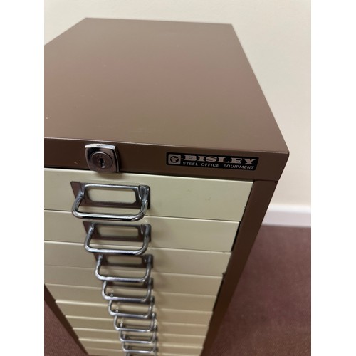 441 - A good Bisley 10 drawer low file drawer In good order no key.
There is only two opportunities to col... 