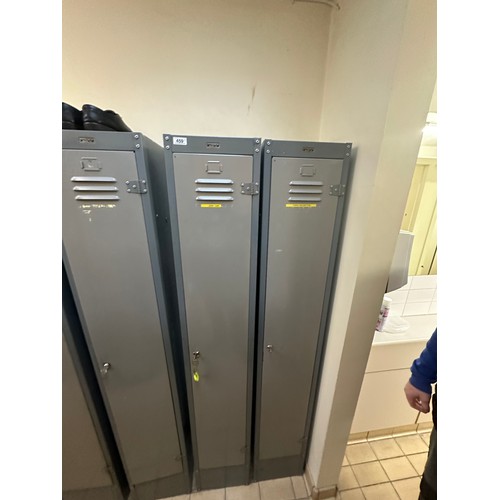 459 - Seven Full height single door lockers. All with Keys.
There is only two opportunities to collect fro... 