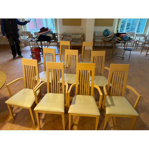 461 - Nine Good contemporary Dining chairs with arms in good order.
There is only two opportunities to col... 