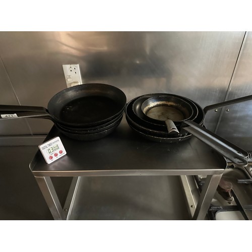 471 - Eight heavy duty Cast metal pans.
There is only two opportunities to collect from the Home, Wednesda... 