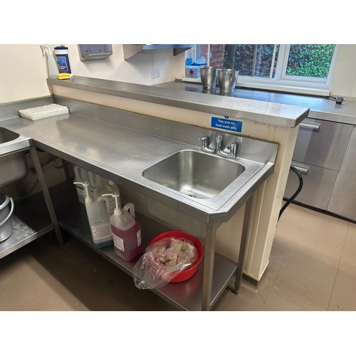 476 - Star Lot : A Good L Shape Wash up station. With pull down stray and A double sink and an additional ... 