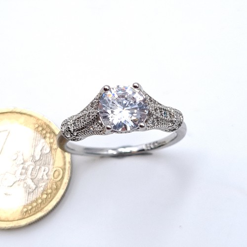 674 - An impressive  sterling silver quality solitaire ring, size S, weight 3.37 grams.