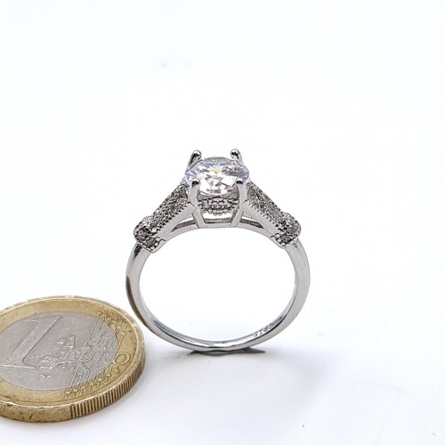 674 - An impressive  sterling silver quality solitaire ring, size S, weight 3.37 grams.