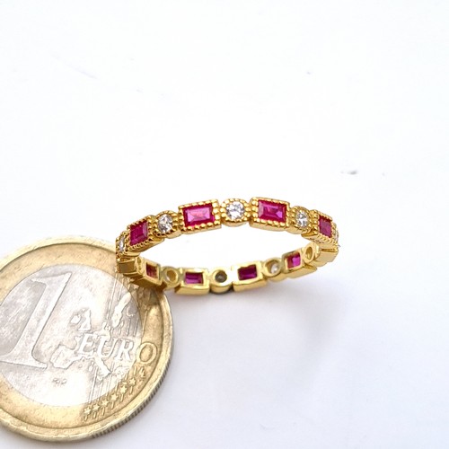 726 - A beautiful Sterling Silver Gilt Bohemia style full eternity gem stone ring. Ring size: P.