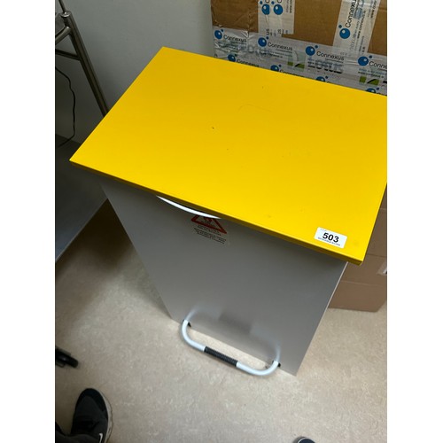 503 - A very clean metal Commercial medical waste bin with yellow top. 
There is only two opportunities to... 