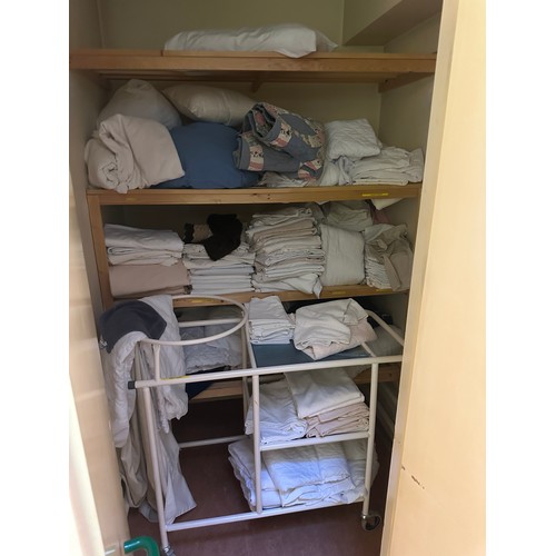 523 - The Full contents of the Hot Press including the Linen Cart And all the linens in the image.
There i... 