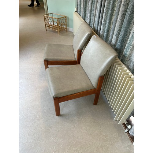 539 - A pair of low stylish Mid century chairs.
There is only two opportunities to collect from the Home, ... 