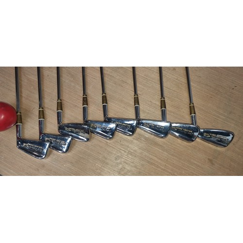 846 - A set of vintage McGregor (Jack Nicklaus Golden Bear) golf clubs, including irons 3-9, PW, woods, dr... 