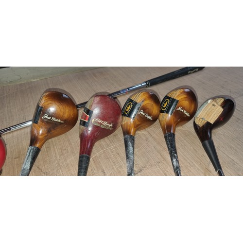 846 - A set of vintage McGregor (Jack Nicklaus Golden Bear) golf clubs, including irons 3-9, PW, woods, dr... 