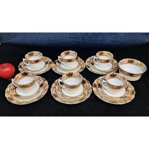 155 - 19 pieces of early 20th century Wellington China Longton England tea set comprising of cups, saucers... 