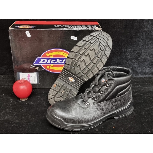 191 - A pair of brand new men's Dickies work boots in a UK size 10. Complete in original box.