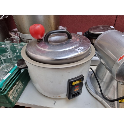 301 - A Buffalo electric rice cooker. Commercial quality from a recently closed down restaurant in central... 