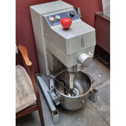 305 - Star lot : An Electrolux BM 20 AS commercial planetary mixer. Commercial quality from a recently clo... 