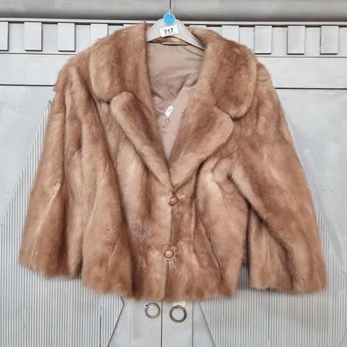 717 - An elegant vintage genuine mink fur jacket with two buttons to front. Features a fabulous embroidere... 