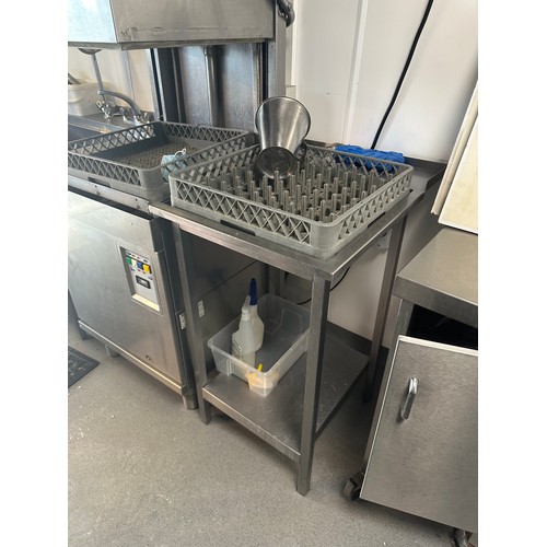 824 - Star lot : A full size pull down Stainless Steel Dish washer, 3 Phase. With dishwasher trays and sid... 