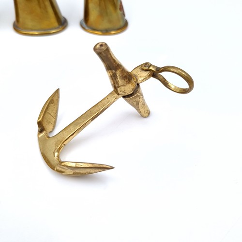 11 - A collection of brass items consisting of three hunting horns, dimensions 36cm, 16cm and 14cm, total... 