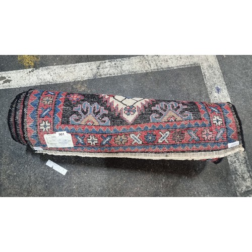 901 - Star lot: A fabulous hand woven Persian Teppich, Iran Hamadan woolen hall runner rug featuring a gor... 