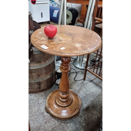 657 - A stunning antique oval pedestal occasional side table. Its a beauty.  From the fabulous stately Mon... 