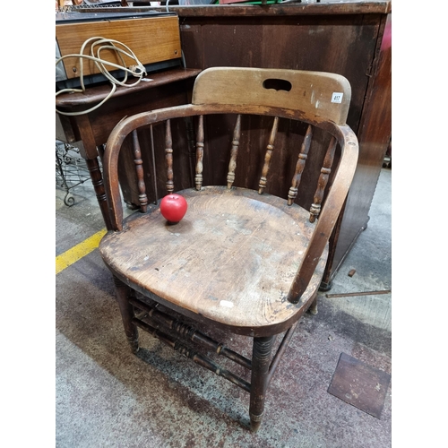 417 - Star lot : A very handsome Irish 19th century tub chair with turned supports. Believed to be made es... 