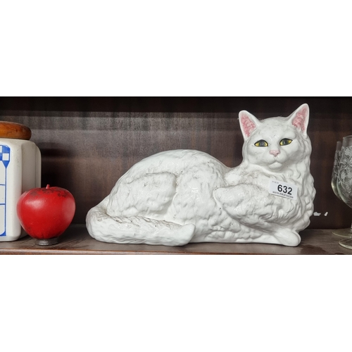 632 - A large characterful vintage ceramic cat figure from Casa Pupo with hand painted features. In very g... 