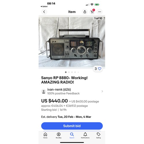 244 - Star Lot ; A fantastic Sanyo RP 8880UM portable radio. Comes complete with original service manual. ... 