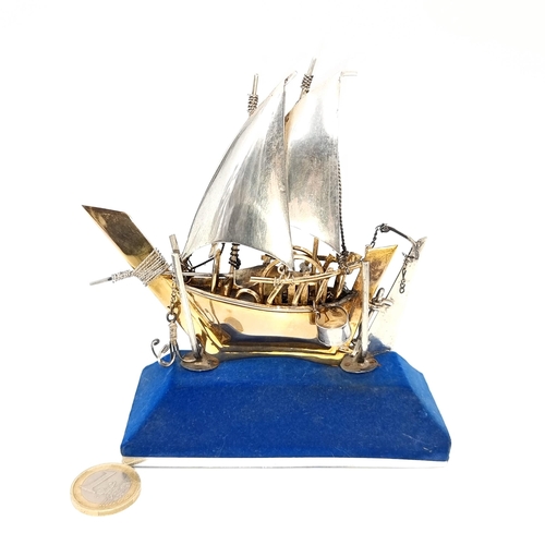 805 - Star Lot : An amazing sterling silver model of a schooner type vessel, 13cmx11cm, total weight 80 gr... 