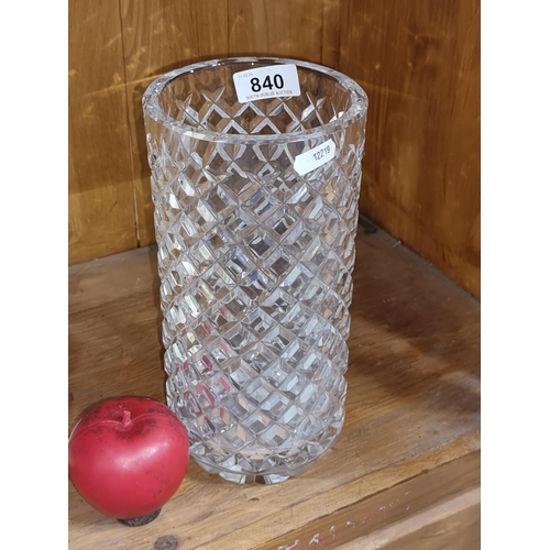 840 - A gorgeous vintage tall Waterford Crystal diamond pattern long vase. In excellent condition, retaini... 