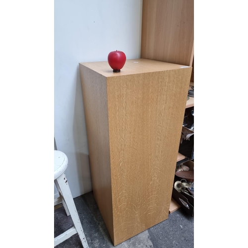 970 - A large tall floor standing wooden plinth ideal for displaying statues or planters.