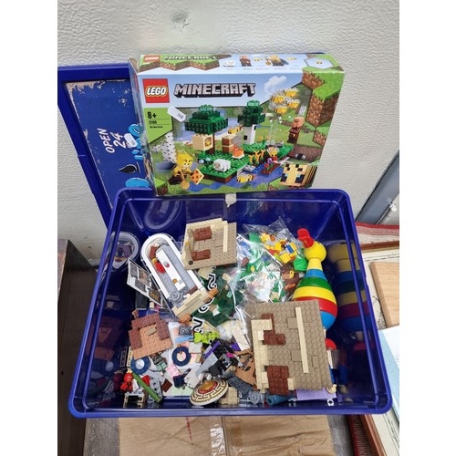 1004 - A Gasoline Filling Station box containing a large amount of Lego pieces including a variety of plate... 