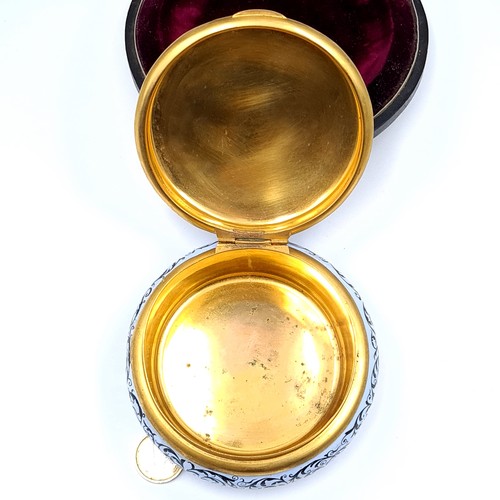 691 - Star Lot : A pretty vintage hinged dish set with a gilded rim ad seed pearl inlay surround, depictin... 