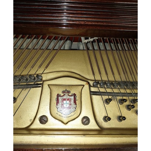 388 - Super Star Lot : A beautiful baby grand piano. A lovely Challen 1920/1930 Piano in lovely condition ... 