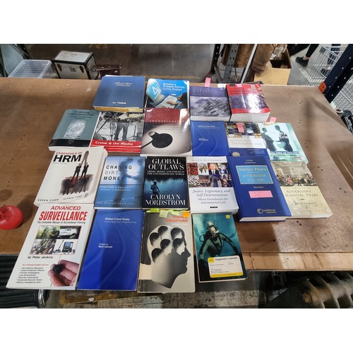 344 - A large collection of books on the topics of law, fraud and criminology.