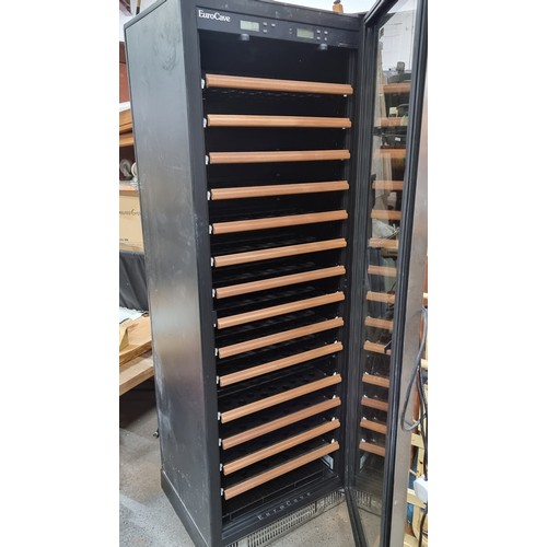 857 - Star lot: A high quality EuroCave multitemperature wine cabinet no.458333 with fourteen pullout shel... 